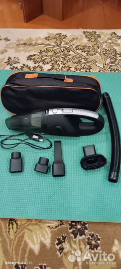 Автомобильный пылесос