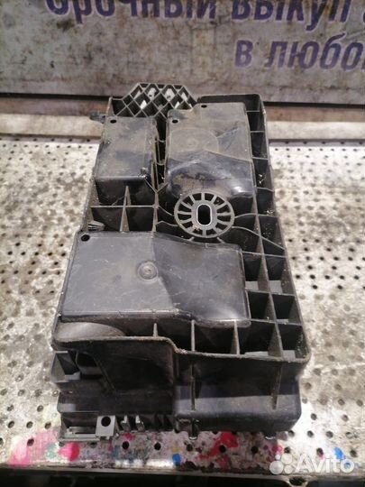 Блок предохранителей Opel Astra