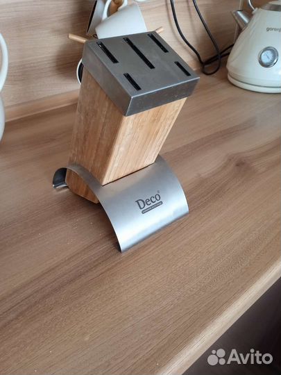 Подставка для кухонных ножей