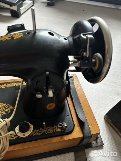 Швейная машинка
