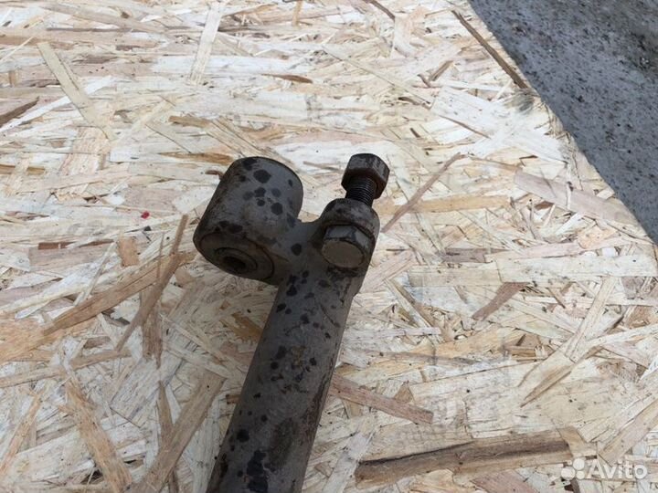 Рычаг подвески правый Vw Transporter T4