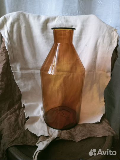 Бутыль стеклянная, винтаж