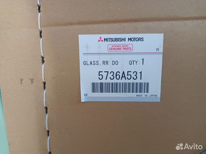 Стекло двери задней левой Митцубиси Аутленднр хл