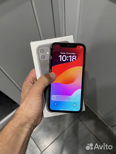 iPhone 11, 64 ГБ