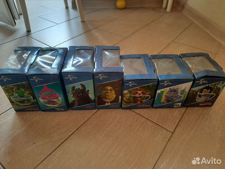 Подарочные коробочки с изображением мультяшек