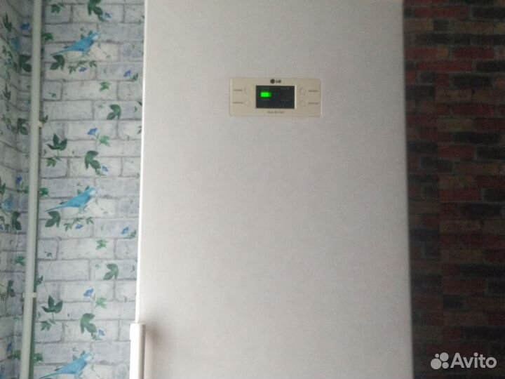 Холодильник узкий