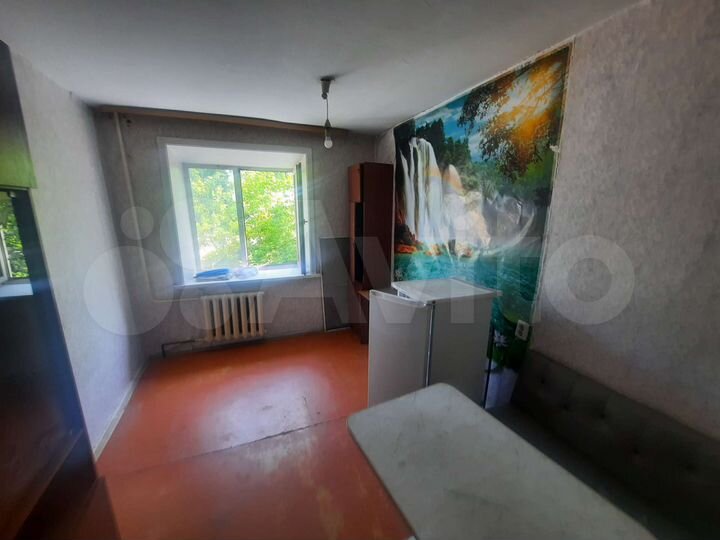 Комната 12 м² в 5-к., 2/5 эт.