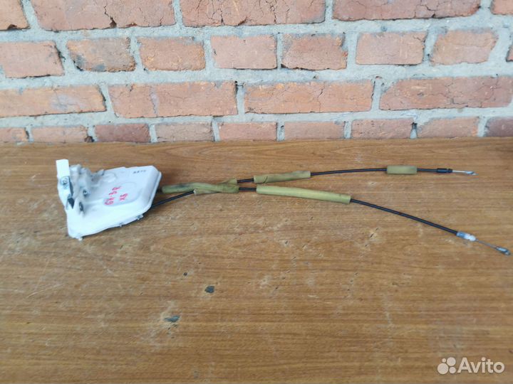 Замок двери задний правый Mazda 6 GH хэтчбек