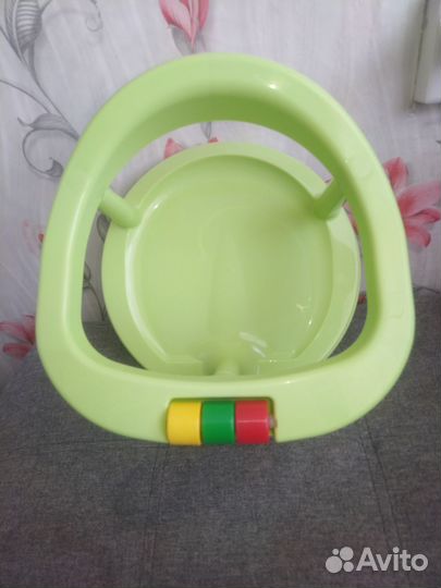 Стульчик для купания в ванной