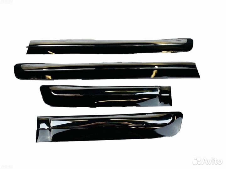 Молдинги дверей Lexus LX570 M1675