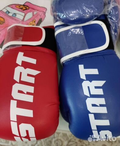 Боксерские перчатки. Новые