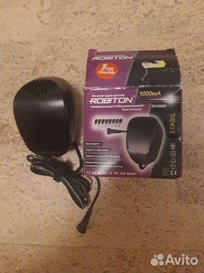Блок питания Robiton 1000мА + 8 насадок
