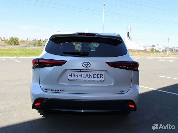 Toyota Highlander 3.5 AT, 2022