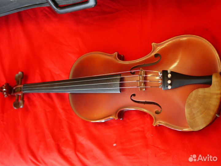 Скрипка Cremona 3/4 + кейс в подарок
