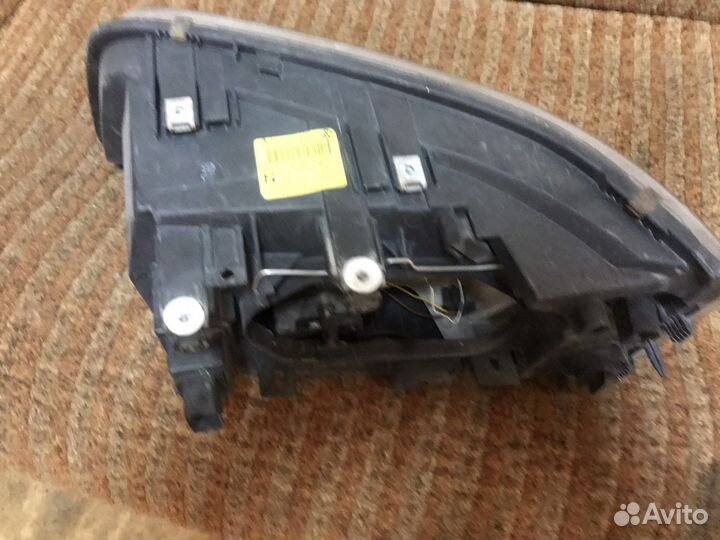 Volkswagen t5 фара правая