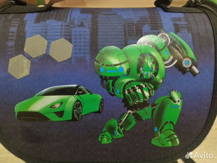 Школьный ранец для мальчика