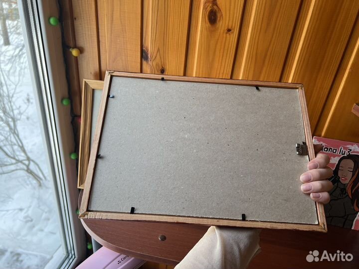 Две деревянные рамки для фото 21х29 (цена за обе)