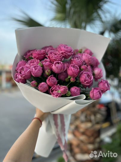 Пионовидные розы букет