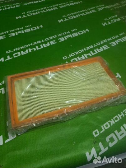 Воздушный фильтр двигателя Skoda Octavia 2000