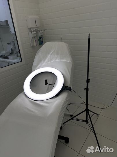 Кольцевая лампа со штативом