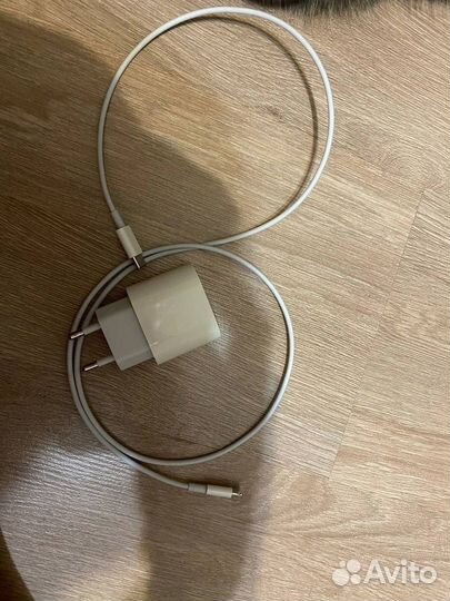 Оригинальная быстрая зарядка 20w на iPhone