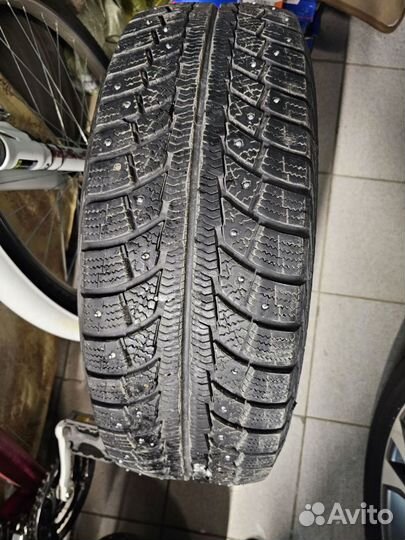 Gislaved Nord Frost 5 225/65 R17 102T