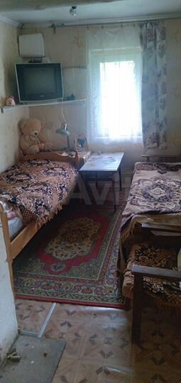 Дом 32 м² на участке 10 сот.