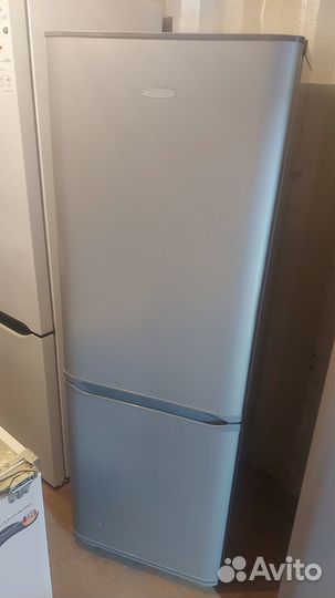 Холодильник Бирюса M320NF