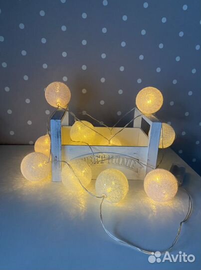 Ящик декоративный + шарики гирлянда