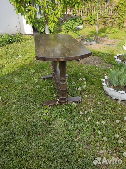 Кухонный стол