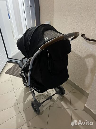 Прогулочная коляска Luxmom