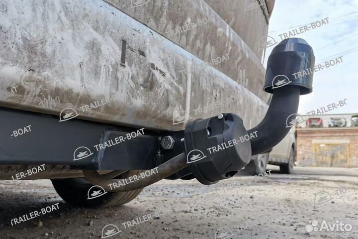 Фаркоп Toyota Touring Hiace 2WD/4WD 1999-2002, рама и крюк-шар 50 мм, 44173