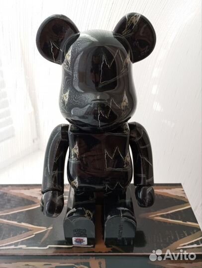 Медведь bearbrick jean michel basquiat