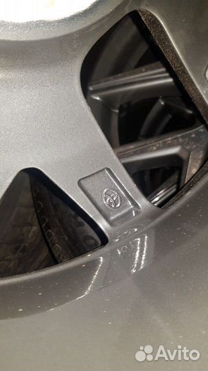 Колеса оригинальные toyota r18 RAV4