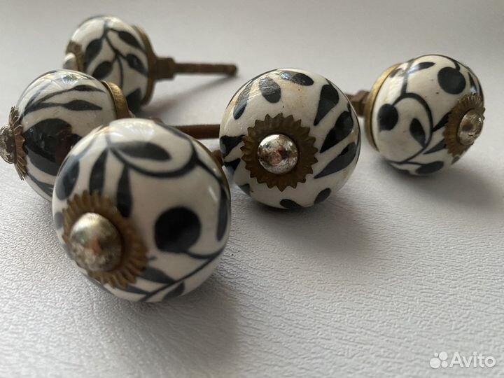 Старинные фарфоровые ручки от комода 19 века