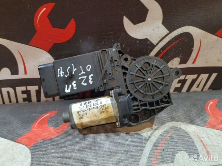 Моторчик стеклоподъемника Volkswagen Jetta седан