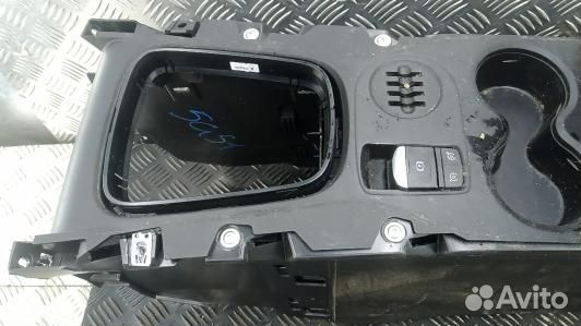 Подлокотник центральный renault kadjar 1 (5GS01IX01)