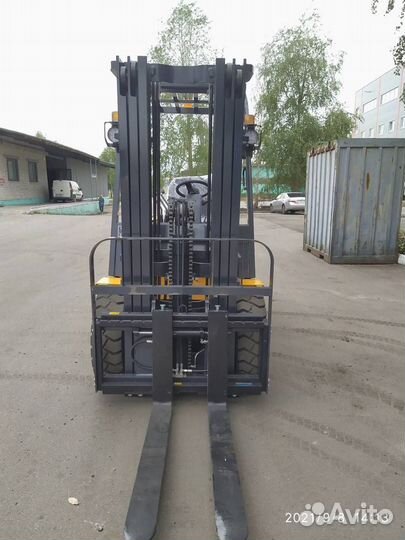 Вилочный погрузчик UN Forklifts FD30T, 2023