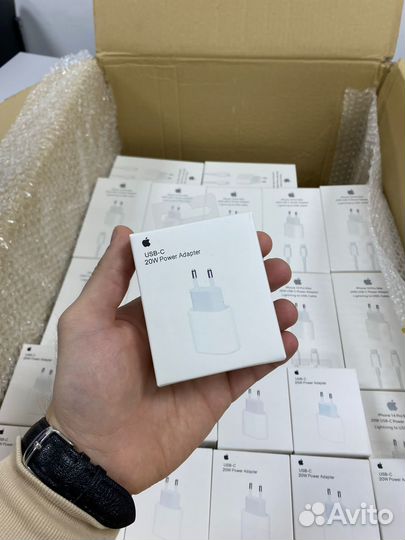 Блок быстрой зарядки iPhone 20W