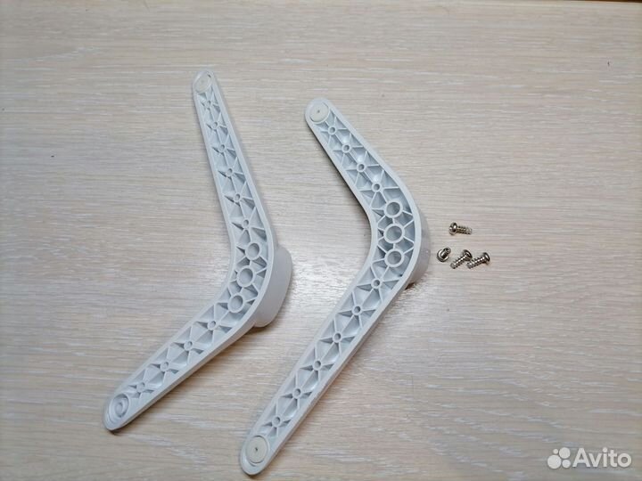 Ножки для тв HI 24HT101W