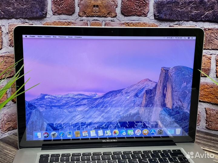 Apple MacBook Pro 15 Core i 7/16gb/SSD/240gb