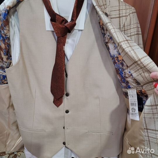 Костюм мужской