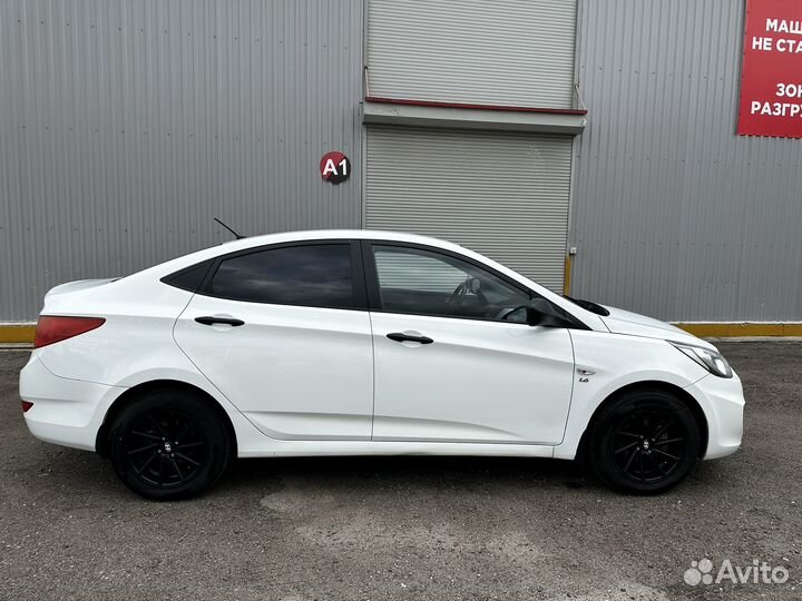 Hyundai Solaris 1.6 AT, 2013, 193 268 км