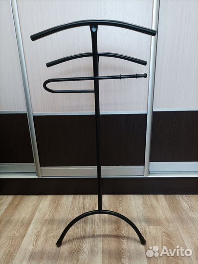 Вешалка для одежды напольная металлическая