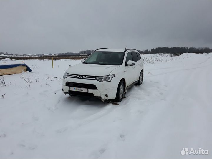 Mitsubishi Outlander 2.4 CVT, 2014, 155 000 км