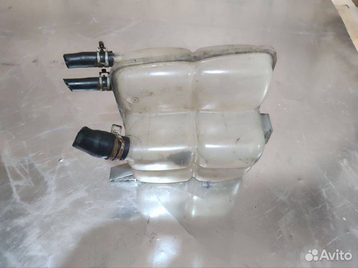 Бачок расширительный Ford Kuga 2008 3M5H8K218