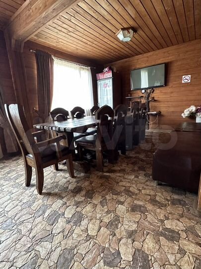 Коттедж 200 м² на участке 10 сот.