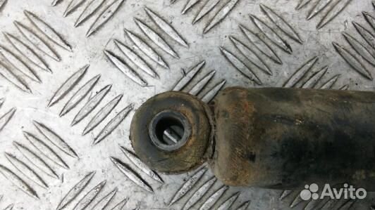 Амортизатор передний jeep grand cherokee WJ (93H29