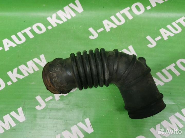 Патрубок воздушного фильтра Mitsubishi Lancer 10