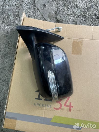 Зеркало левое